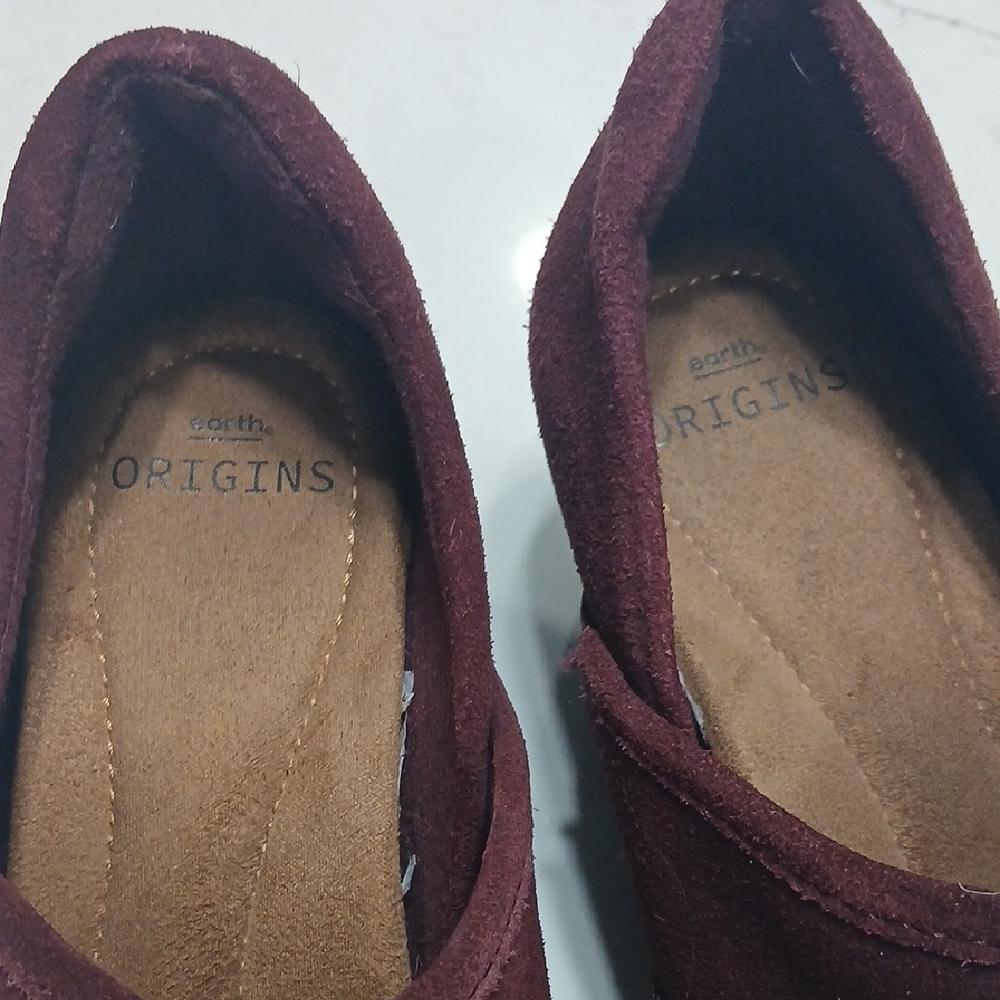 Women's Burgundy Loafers, By Earth Origins, Sz 9.5, Gentle Used , Leather Upper - Picture 2 of 7